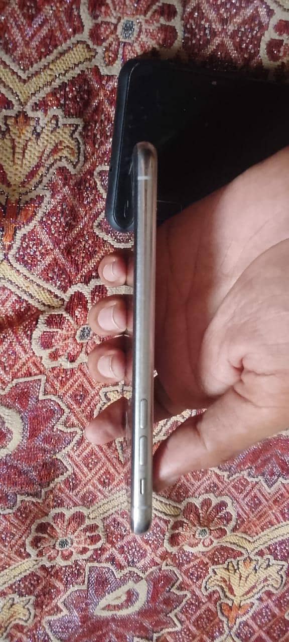 Apple iPhone X 1