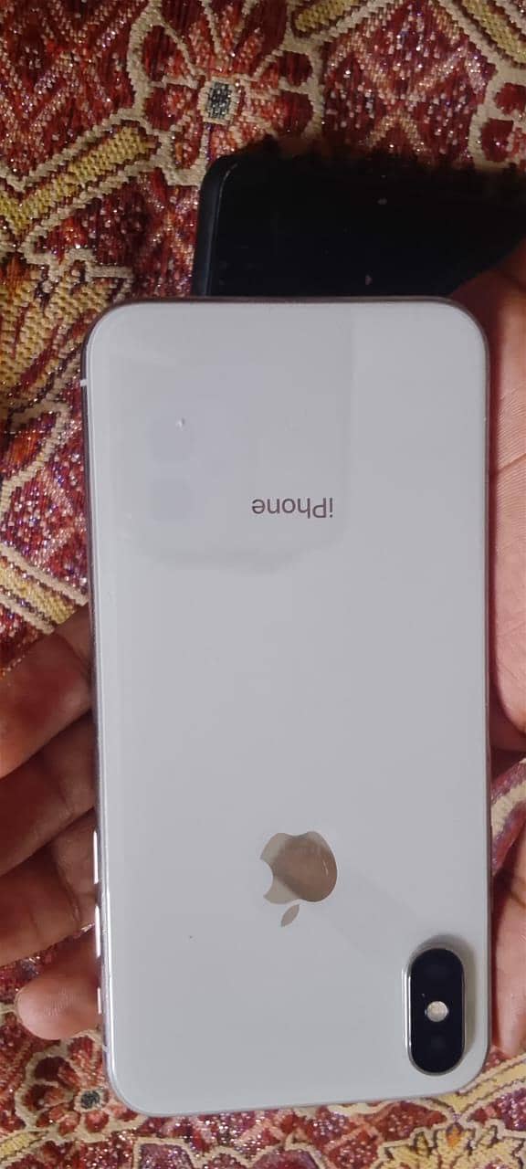 Apple iPhone X 3