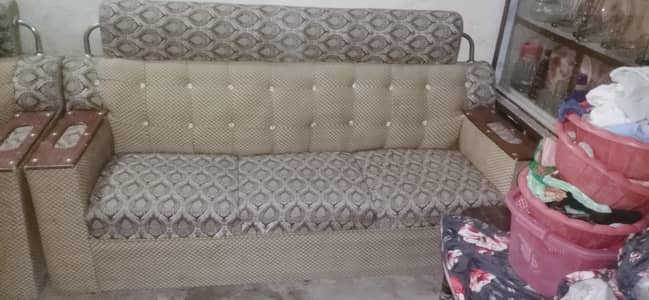 complete sofa set all ok no demage no break