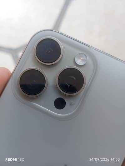 Apple iPhone 16 Pro Max