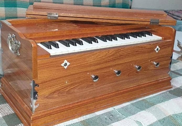 Harmonium 0