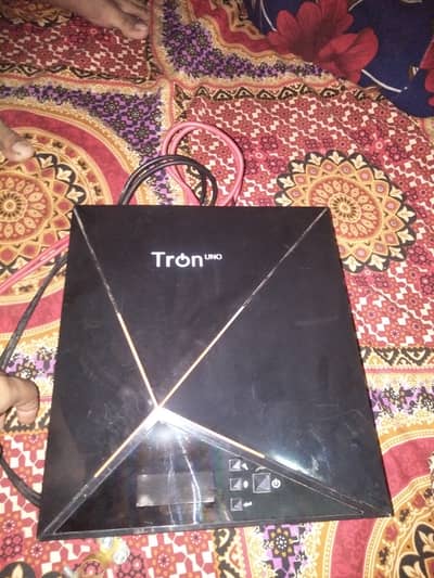 Homage tron uno single betery ups 800w full working