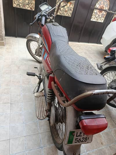 Ravi 70cc motor cycle Bike