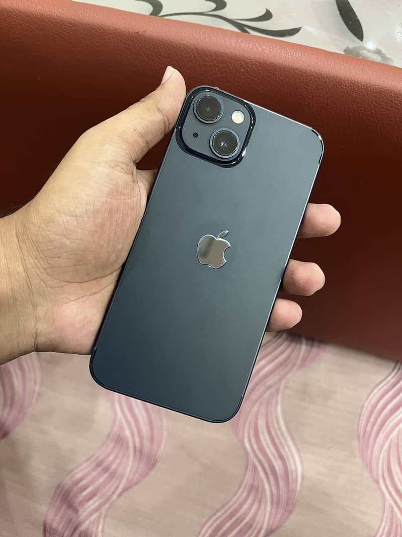 Apple iPhone 13 1