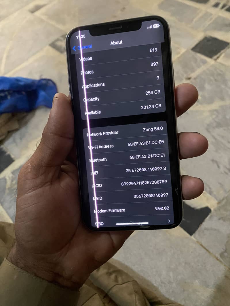 Apple iPhone X 3