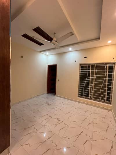 5 MARLA FULL HOUSE FOR RENT IN MILITARY ACCOUNTS SOCIETY COLLEGE ROAD LHR