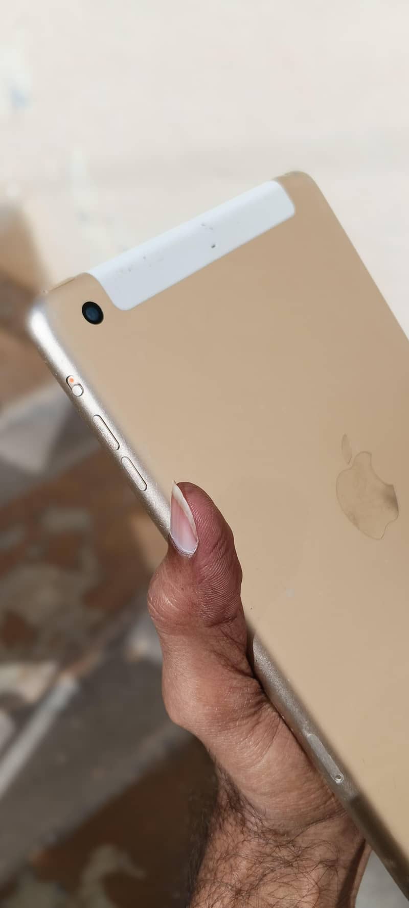 Apple iPAD MiNi 3 6