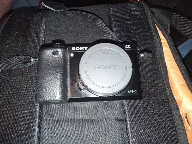 Sony A6000 2