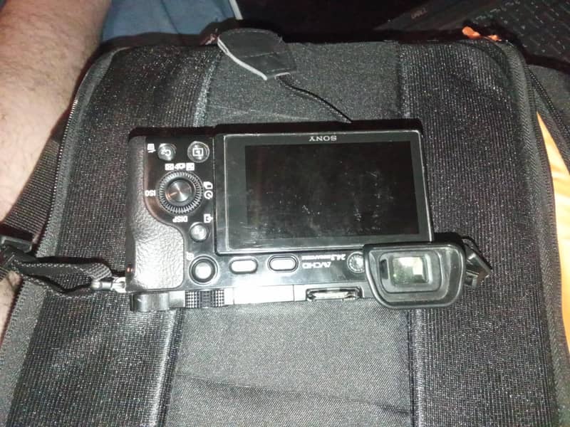 Sony A6000 3