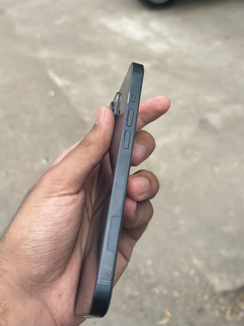 Apple iPhone 14 2