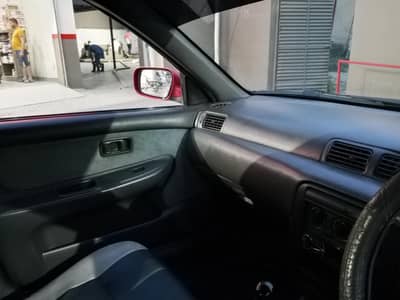 Nissan Sunny 1998