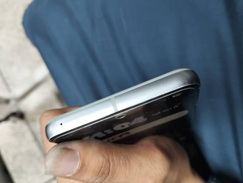 Google Pixel 8 1