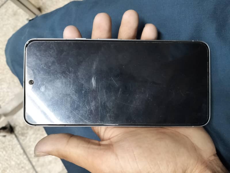Google Pixel 8 5