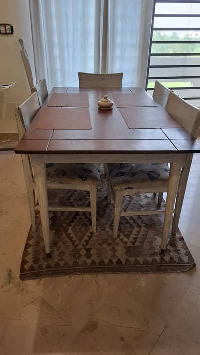 Luxury Dining Table - Wooden dining table with 5 chairs