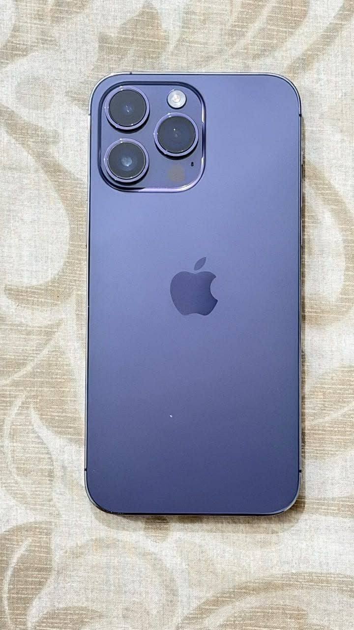 Apple iPhone 14 Pro Max 1