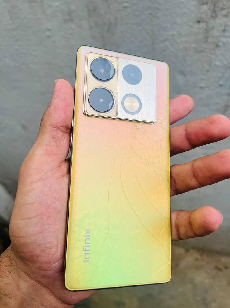 Infinix Note 40 Pro 0
