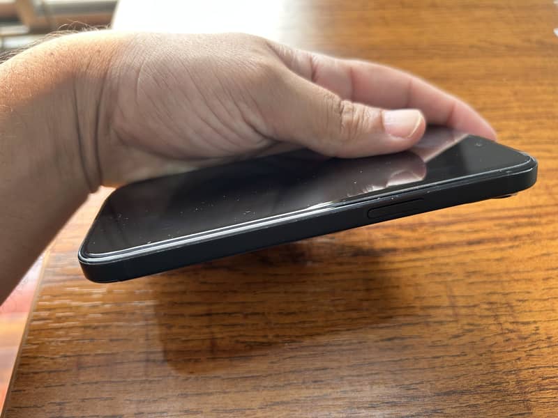 Apple iPhone 15 8