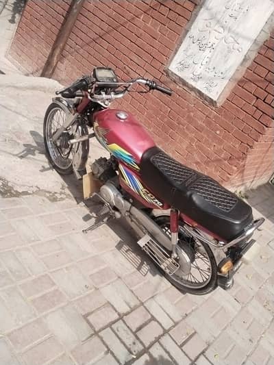 HONDA CD 70