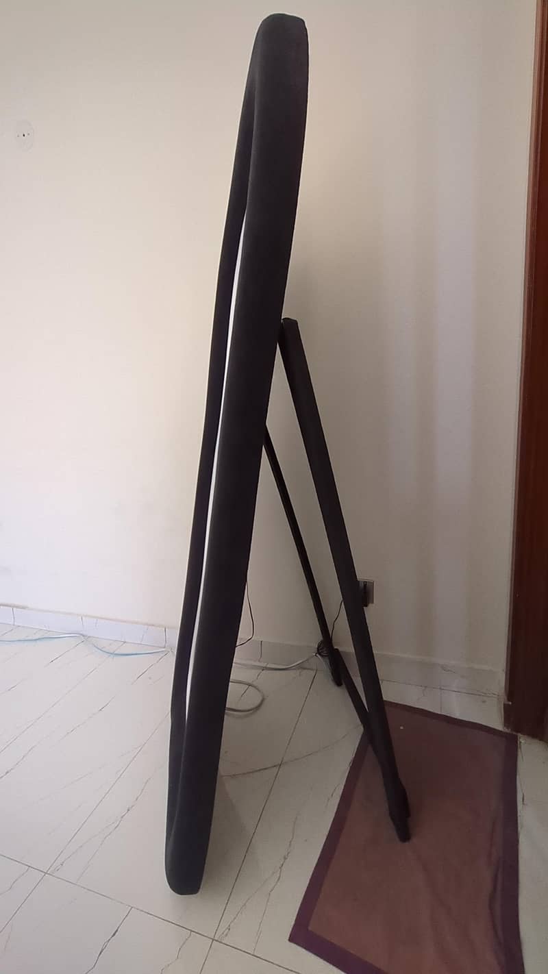 LED mirror 1