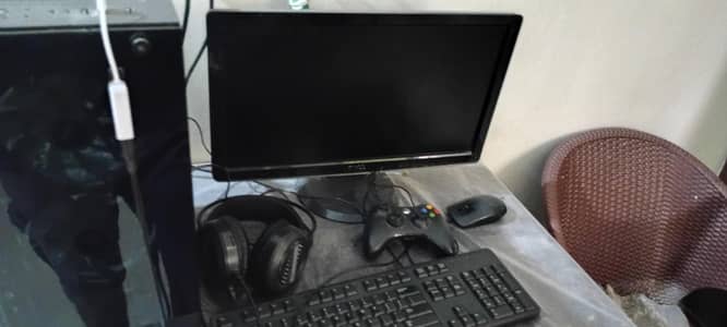 DELL 22 inch ST2010 with HDMI and VGI port