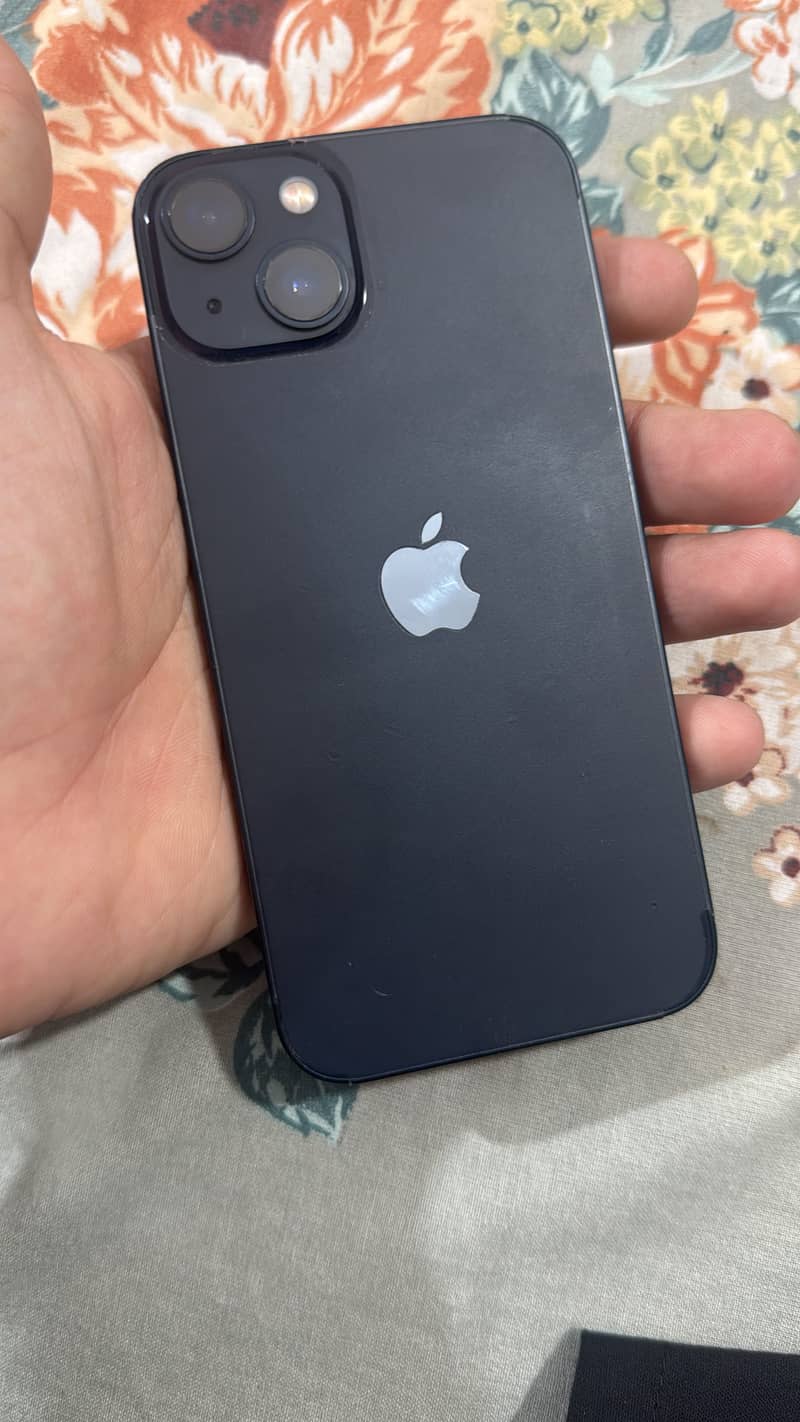 Apple iPhone 13 4