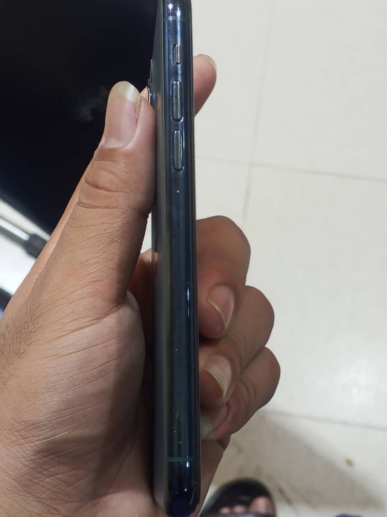 Apple iPhone 11 Pro 5