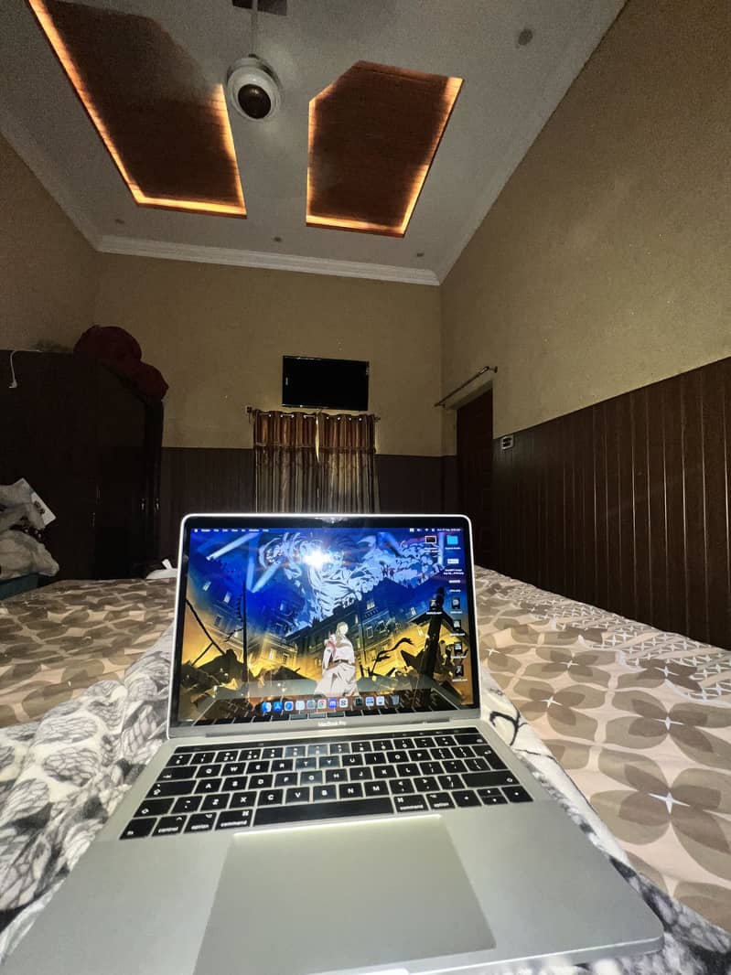 Macbook 2017 Pro Touchbar 4