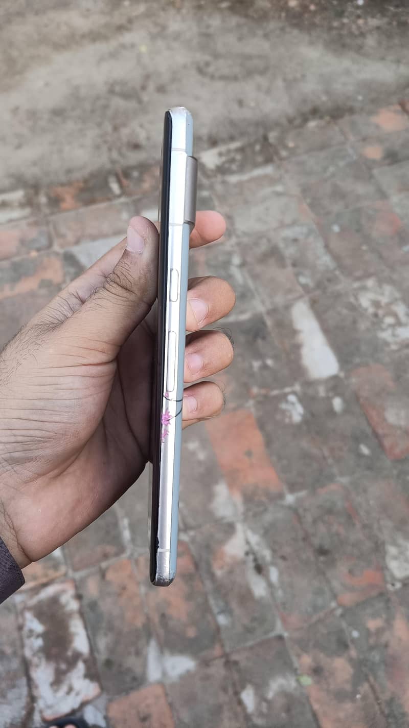 Google Pixel 7 Pro 2