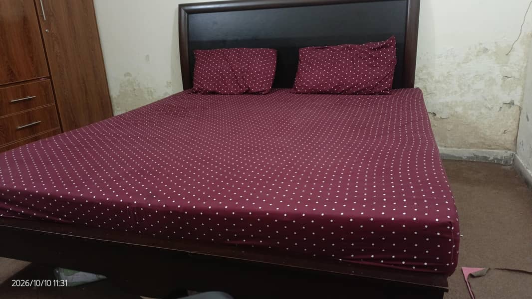use bed 10/8 condition 3