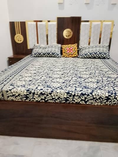 king size bed with mattress