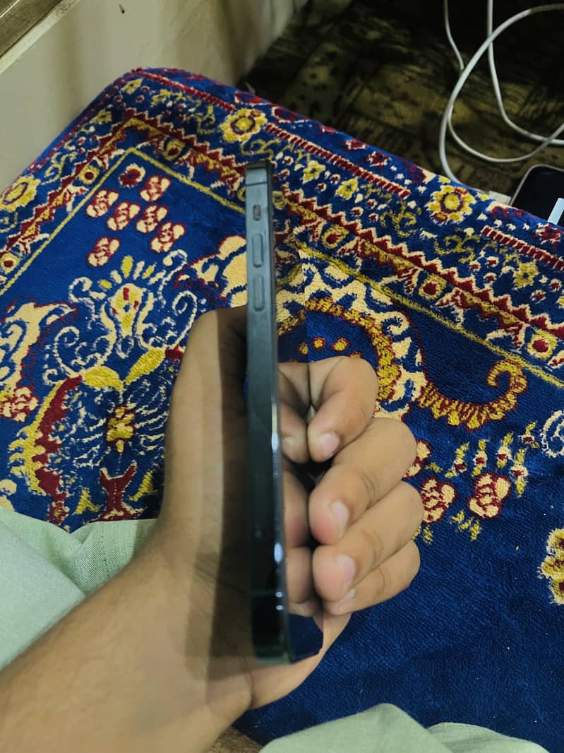 Apple iPhone 12 Pro 0