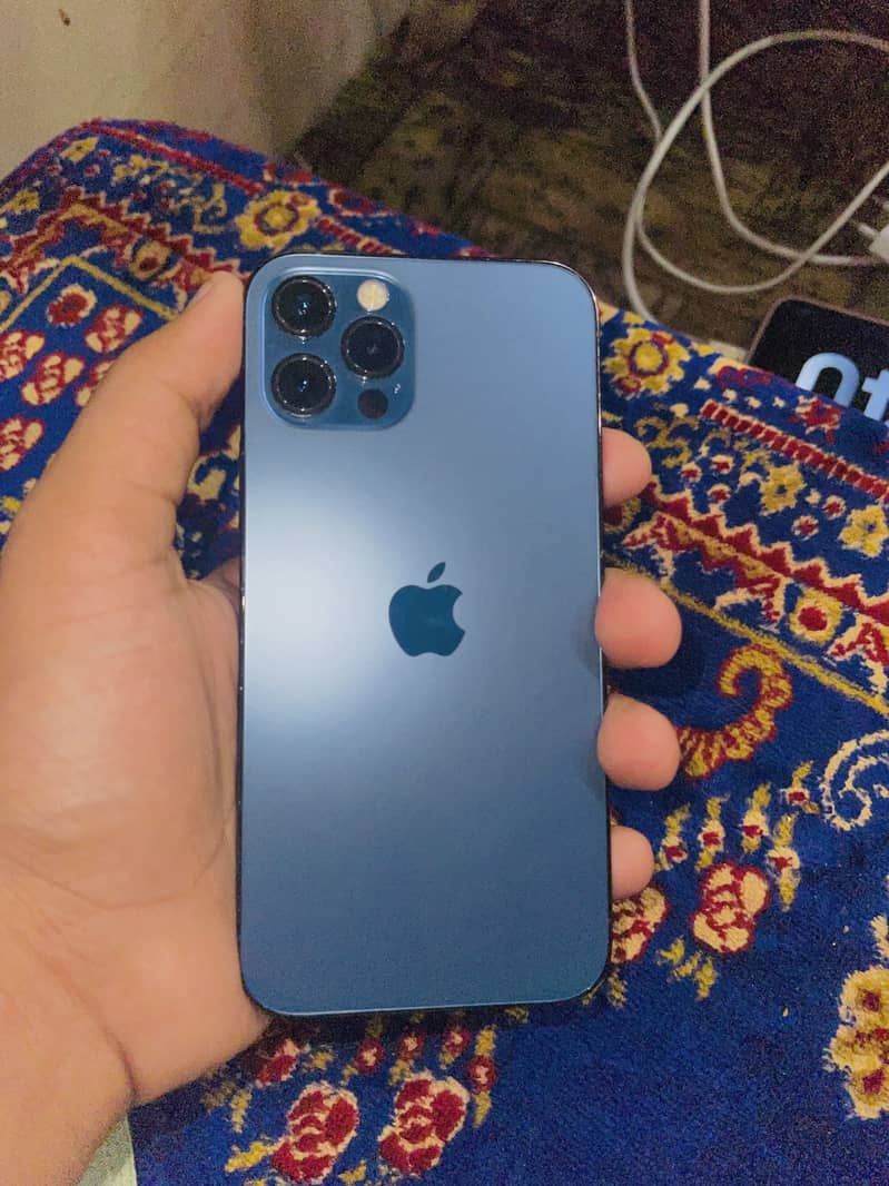Apple iPhone 12 Pro 3