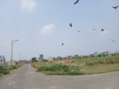 H-456 CORNER PLOT AVAILABLE FOR SALE REASONABLE PRICE.