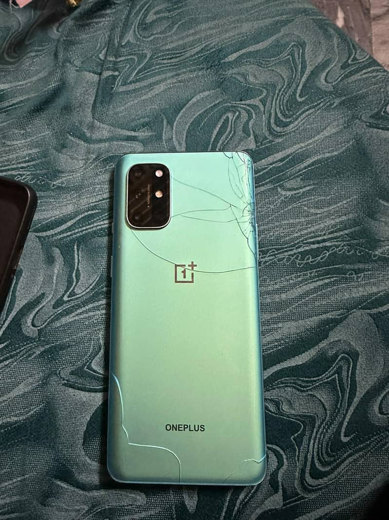 One Plus 8T 1