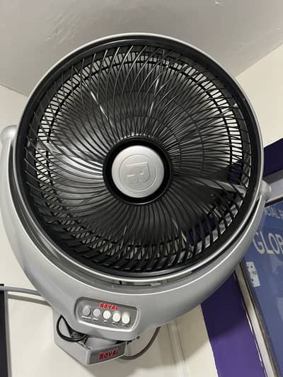 Royal Bracket fan