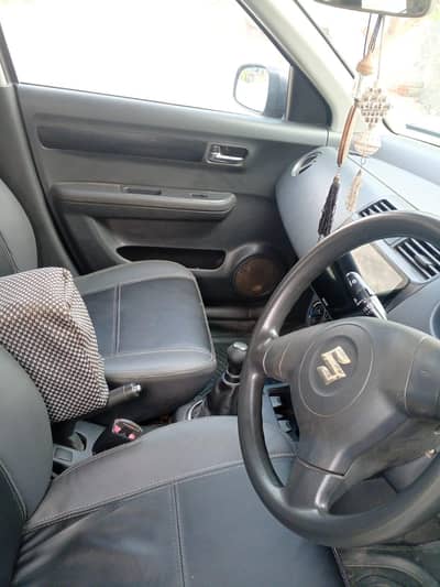 Suzuki Swift 2012