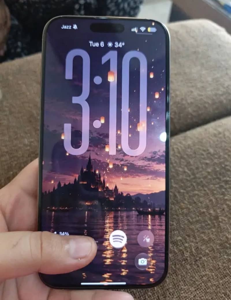 Apple iPhone 16 Pro Max 0