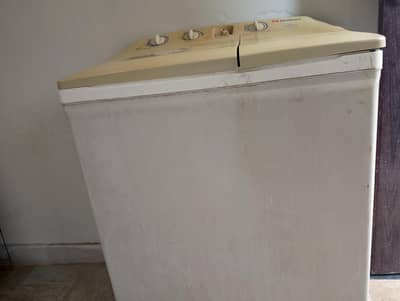 Dawlance Semi automatic Washing Machine