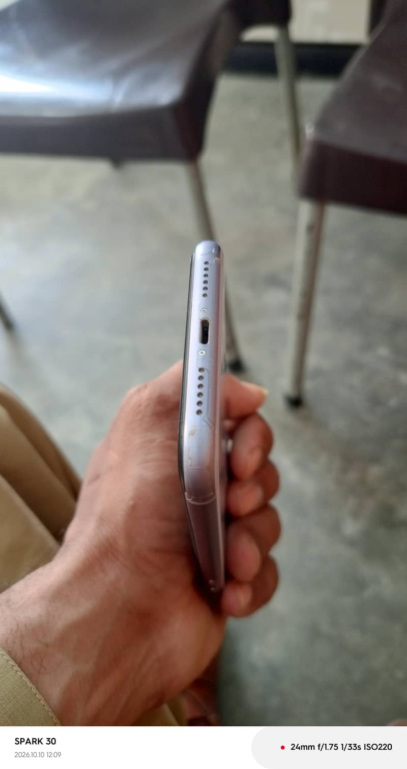 Apple iPhone 11 5