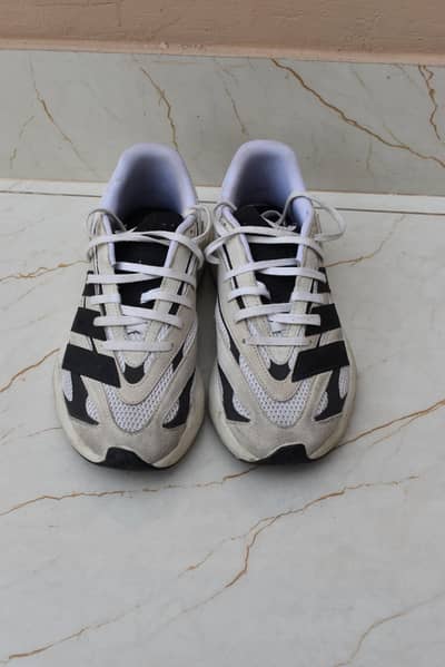 Adidas Light Blaze Runners shoes