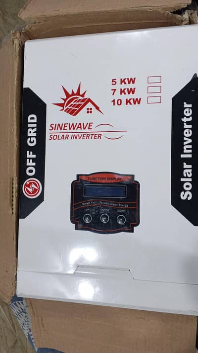 5kv inverter only two plate operated maximum 8 panel supported 585