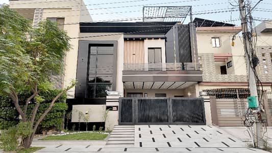 10 Marla House For sale In Lahore