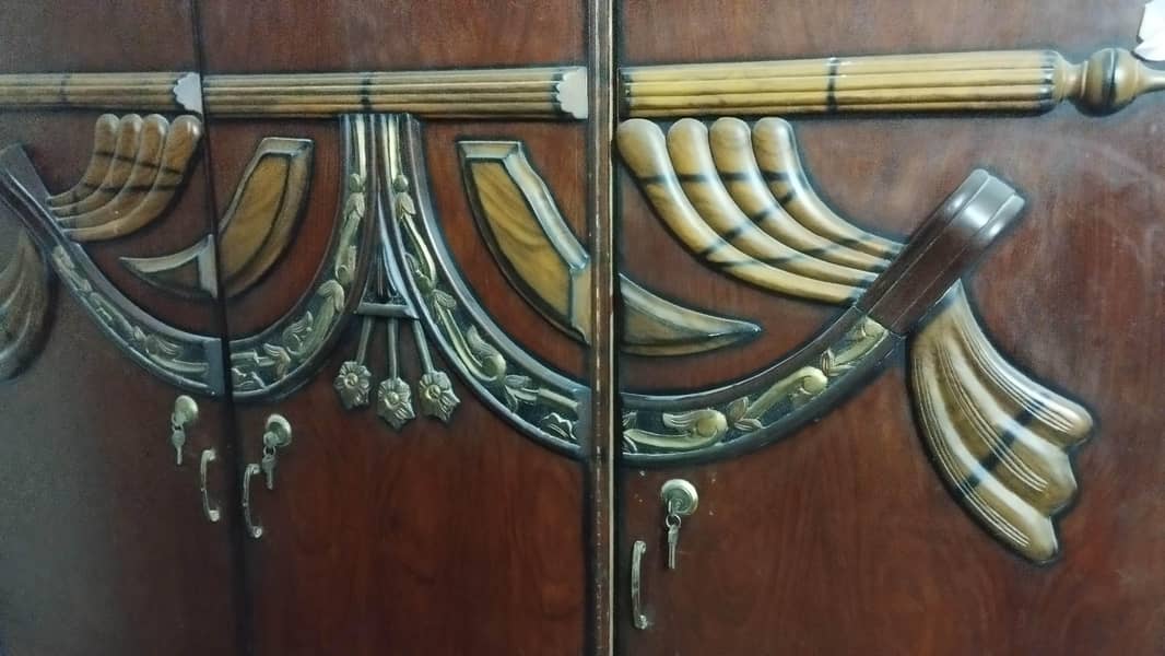 cupboard and dressing table 1
