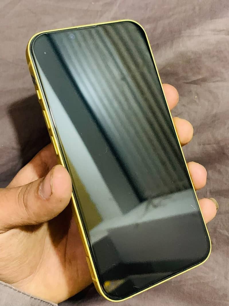 Apple iPhone 14 2