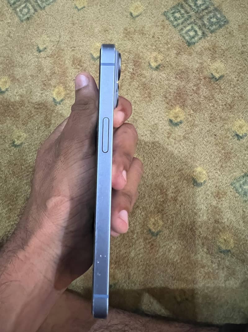 Apple iPhone 14 6