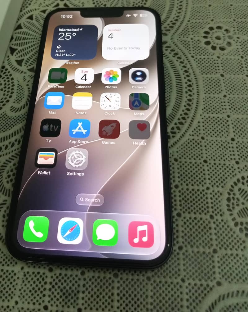Apple iPhone 13 2