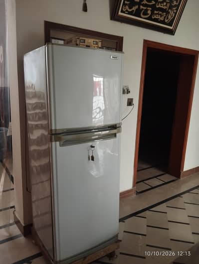 Used Large size double door Orient Refrigerator For Sale