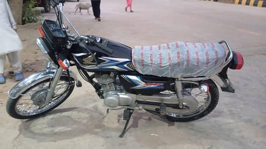 Honda CG125 model 25/26 all original condition