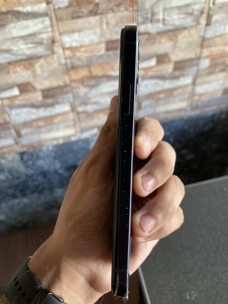 Apple iPhone 12 3