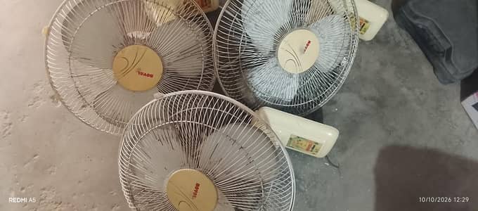 3 Royal Bracket Fan Good condition but Cheap Price